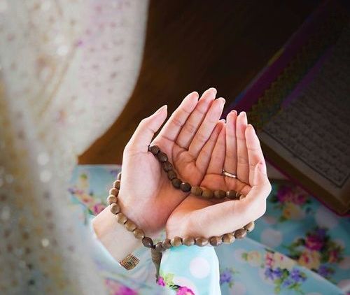 Mengagumi Dalam Diam, Langkah yang (Sebenarnya) Bijak Tapi Sangat Sulit Dilakukan