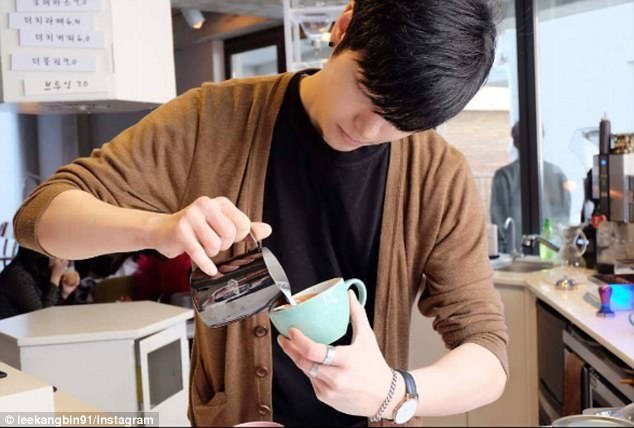 Beda dari Latte Art Biasa, 9 Kreasi Kopi Ini Memukau Abis! Padahal Ya Cuma dari Buih Susu Diwarnai
