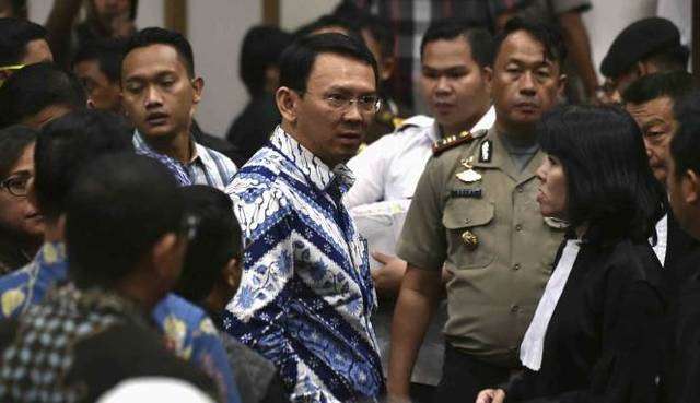 Ahok dan Lilin, MUNGKIN Dua Makhluk Sama Tapi Tak Serupa