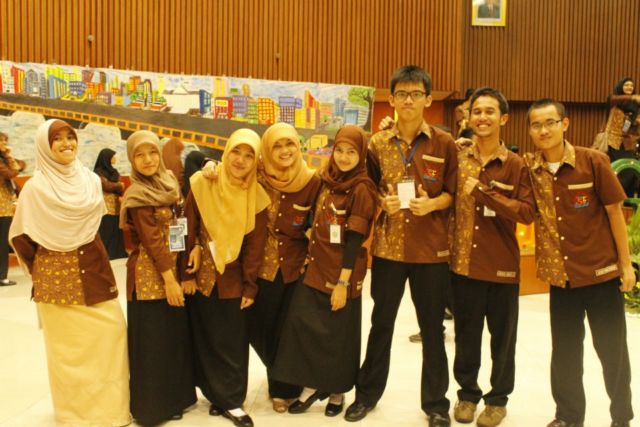 Bukan Cuma Zaman Yang Berubah, Tapi 6 Tipe Teman SMA Kamu Ini Bisa Buatmu Tak Percaya 16 Bukan Cuma Zaman Yang Berubah, Tapi 6 Tipe Teman SMA Kamu Ini Bisa Buatmu Tak Percaya