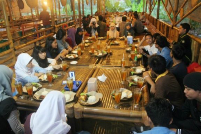 7 Celetukanmu Ini Pernah Bikin Hati Ibumu Sedih Berat. Kamu Nggak Tahu Aja Pernah Bikin Ibu Menangis