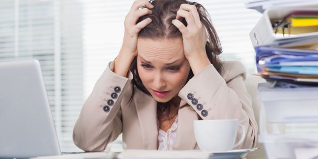 Secantik Apapun Kamu, Inilah 6 Alasan Kenapa Para Pria Malas Mendekatimu 1 awas-jika-kamu-merasakan-gejala-aneh-ini-tandanya-kamu-sedang-stress