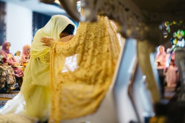 Ini yang Seorang Ibu Rasakan Saat Melepas Putrinya Menikah. Meski Tidak Disampaikan, Sebenarnya Ini Mengharukan