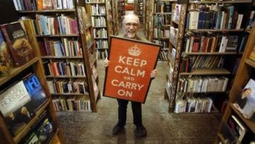 Slogan Ini Viral di Mana-mana, Ternyata ‘Keep Calm and Carry On’ Punya Sejarah yang Kelam