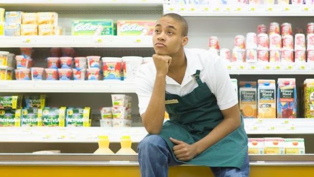 6 Kejadian Ini Bisa Jadi Sering Kamu Lakukan Waktu Datang Ke Minimarket, Bikin Pegawainya Elus Dada, Sabar..