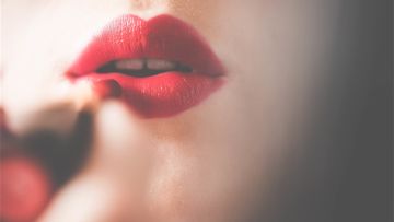 6 Perona Bibir yang Perlu Kamu Ketahui. Mulai dari Lip Balm sampai Lip Cream Semuanya Beda Fungsi