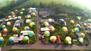 Rumah Domes Teletubbies di Prambanan Kini Berwarna-warni. Jadi Makin Hits dan Pengen Berkunjung Ke Sini!