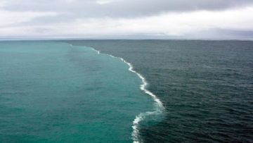 Bukan Sulap Bukan Sihir, Dua Air Laut Ini Bertemu Tapi Tak Pernah Menyatu. Ada Beberapa Nih di Dunia