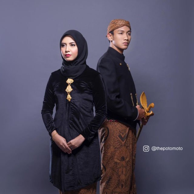 5 Foto Prewedding Hijab Simple Tapi Super Kece!