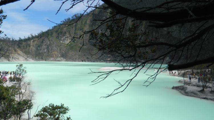 Mau ke Bandung? Ini 5 Tempat Wisata Terkenal yang Gak Layak Kamu Sia-Siakan