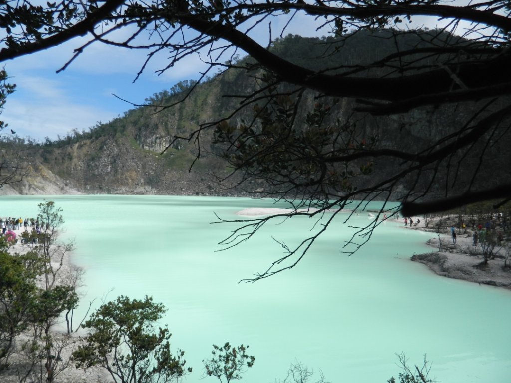 Mau ke Bandung? Ini 5 Tempat Wisata Terkenal yang Gak Layak Kamu Sia-Siakan