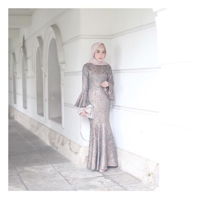 Inspirasi Gaun Muslimah Elegan untuk Kondangan A la Selebgram. Minim Glamor Tapi Menawan!