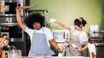 Supaya Humormu Nggak Garing, Begini Aturan Buat Jadi Cowok Humoris dan Menyenangkan