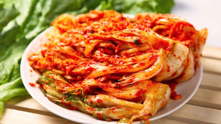 Kamu Pencinta Drama Korea, Pasti Akrab dengan Lima Makanan Khas Korea yang Sering Muncul di Drama ini. Bener Nggak?