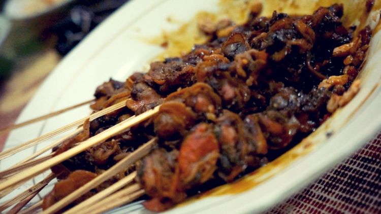 Jelajah Kuliner Desa Tenjolayar: Rasakan Cita Rasa Khas dari Bahan-bahan Lokal