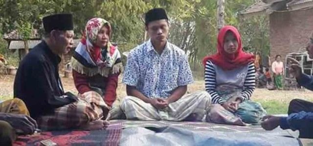 Melestarikan Budaya Merariq, Pria Asal Lombok Ini Menikahi Kedua Pacarnya Agar Tidak Ada yang Terluka!