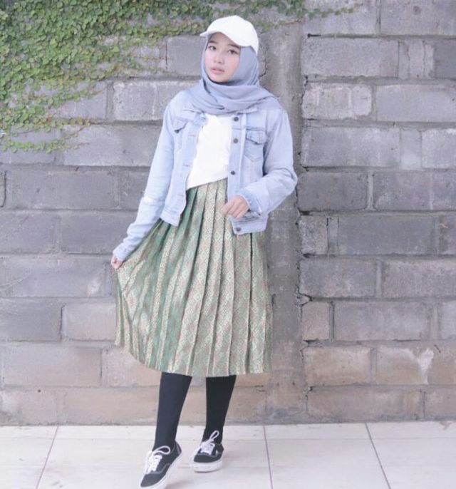 12 Inspirasi Rok Rempel Untukmu yang Berhijab. Inilah Kunci Tampil Menawan dalam Sekejap