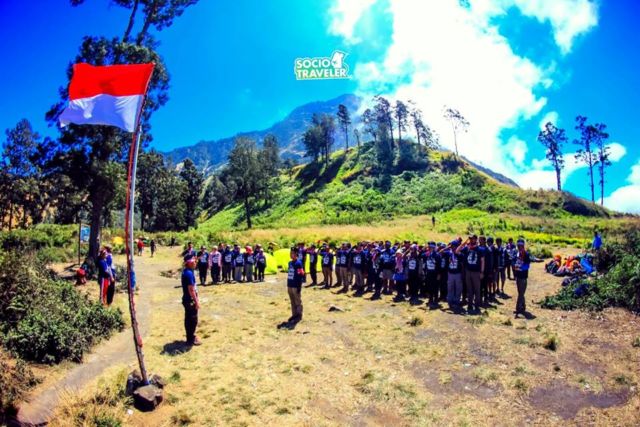 5 Trik Rahasia Biar Dapat Jodoh saat Mendaki! Status Jomblo pun Bisa Hilang Sendiri #HipweeJurnal