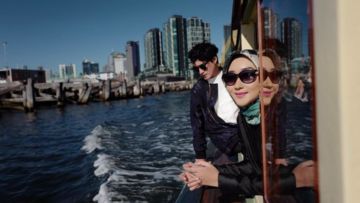 Dian Pelangi dan Barli Asmara Akan Tampilkan Koleksi di New York Fashion Week. Bangga Jadi Indonesia!