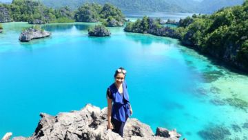 Menyibak Keindahan Teluk Cinta di Pulau Labengki. Pesona Surga Tersembunyi yang Tak Bisa Kamu Dustai!