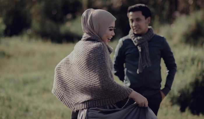 Carilah Istri yang Paham Agama dan Mau Ngaji, Bukan Hanya Pintar Tanya Gaji!