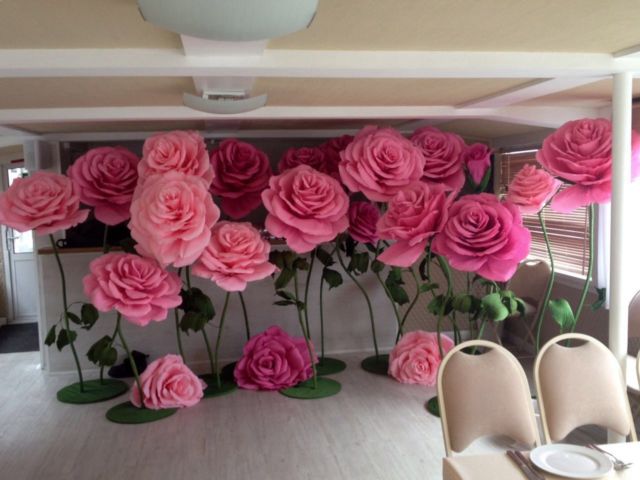 Tren Bunga Kertas untuk Backdrop Lamaran atau Pelaminan yang Manis Banget! Simak 15 Inspirasinya