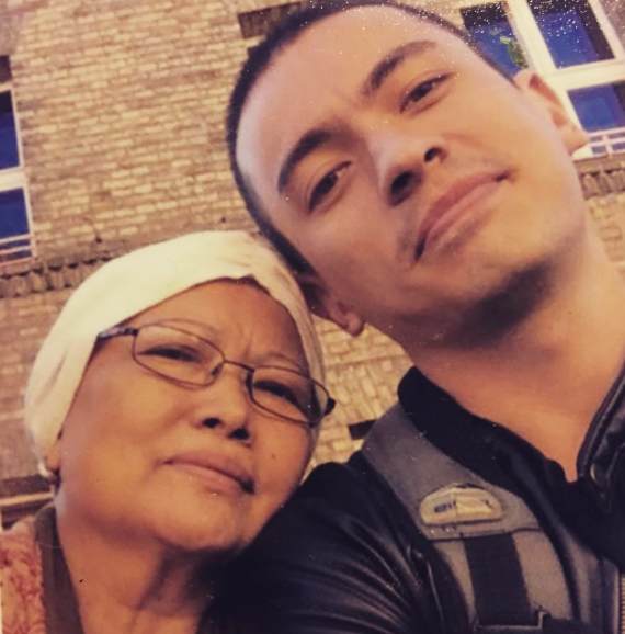 Rian dengan (Almh.) Ibunya