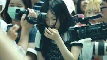 Diundang ke Countdown Asian Games di Indonesia, Taeyeon SNSD Geram dengan Ulah Fans di Bandara!