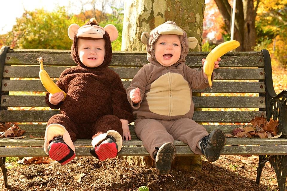 13 Parade Foto Bayi dengan Kostum yang Unik. Mulai 'Dilipat' dalam Sandwich Sampai Baju Monyet. Aih Lucu!