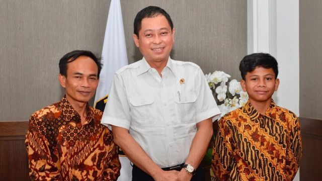 Mengenal Lebih Jauh Sosok Naufal Raziq, Penemu Energi Listrik dari Pohon Kedondong