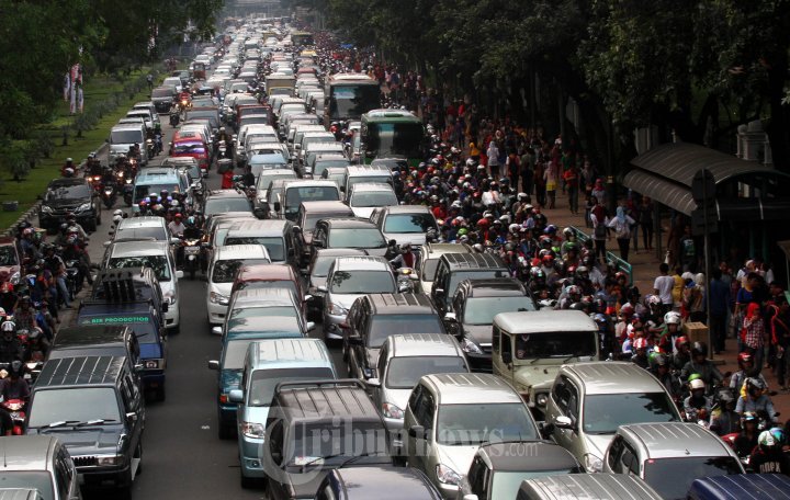 Ketika Sudirman Terlarang Untuk Saya dan Pemotor Lainnya…….