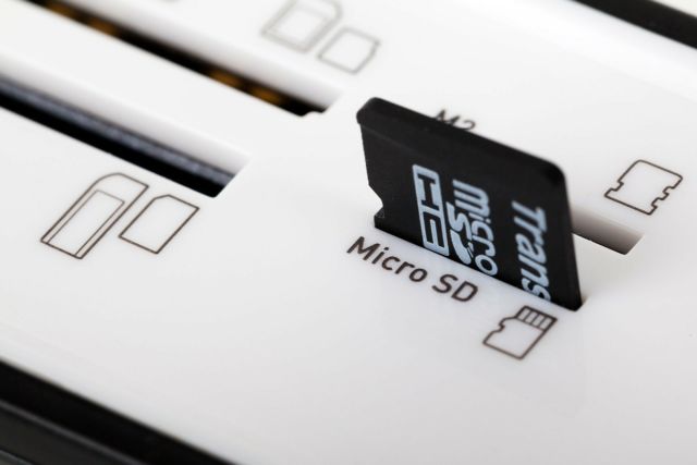 Udah disimpen di Flashdisk, micro sd dll, di kemanain ya?
