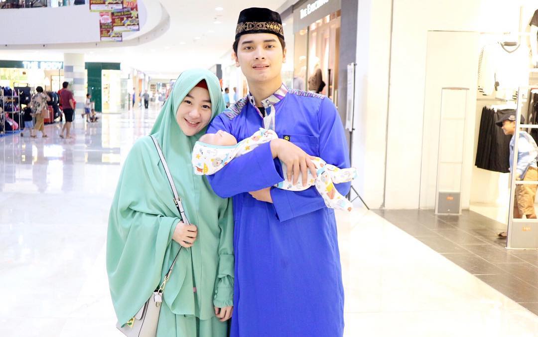 Kini Giliran Cucu Ustaz Arifin Ilham yang Kena Julid Warganet. Bayi Nggak Berdosa Kok Dinyinyirin Sih!