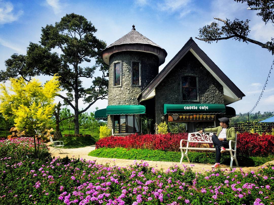 The Ranch Mega Mendung, Destinasi Wisata Kekinian dan Bernuansa Eropa di Puncak, Bogor!