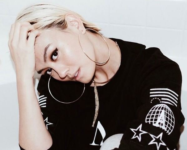 Belajar Jadi Cewek Tangguh dari Agnez Mo. Dulu Diremehkan, Sekarang Namanya Mendunia