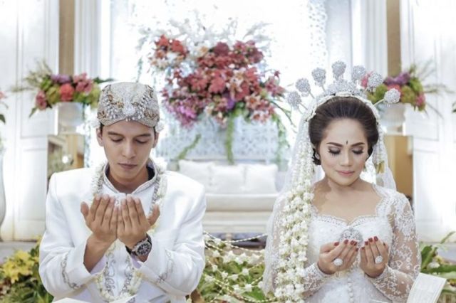Perasaan yang Tak Menentu pada Mempelai Wanita