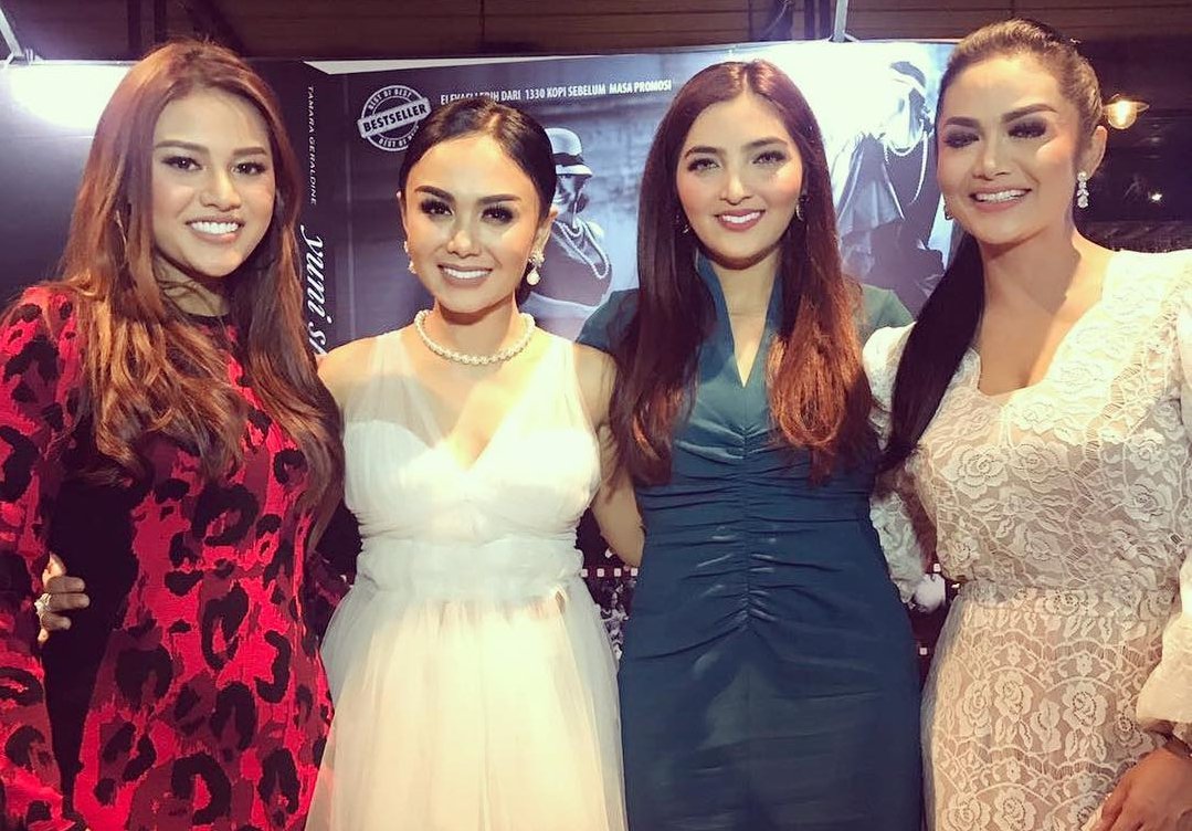 Lagi-lagi Aurel Kena Bully Soal Penampilannya yang Tampak Tua. Kayaknya Warganet Butuh Dirukiah Deh!