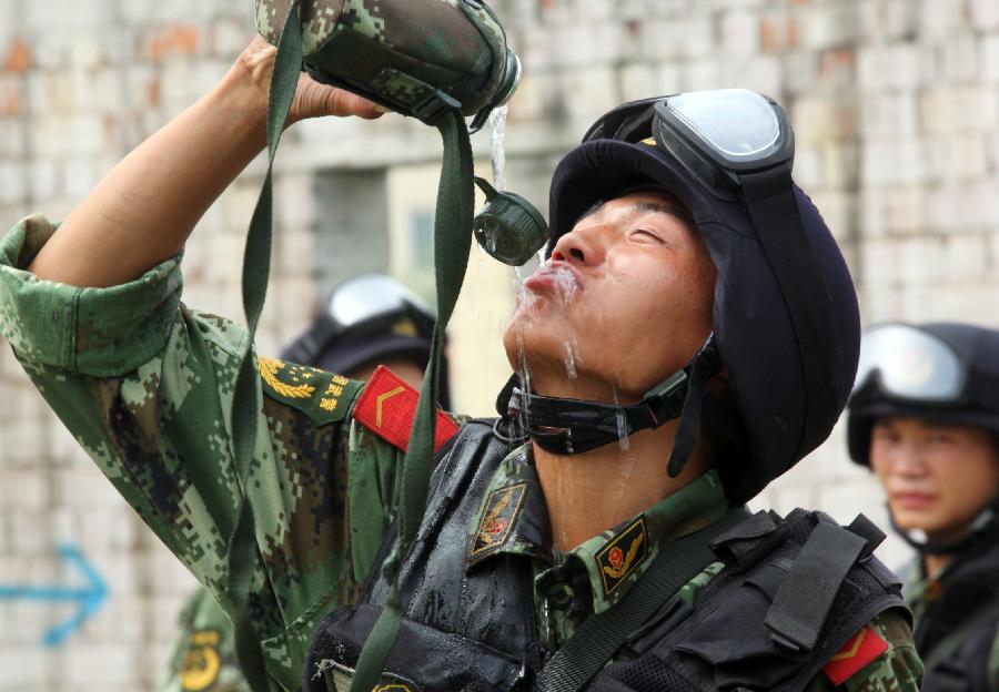 Sebagian Besar Pemuda Cina Gagal Masuk Militer Lantaran Sering Masturbasi. Waduh, Bahaya Juga Ya!