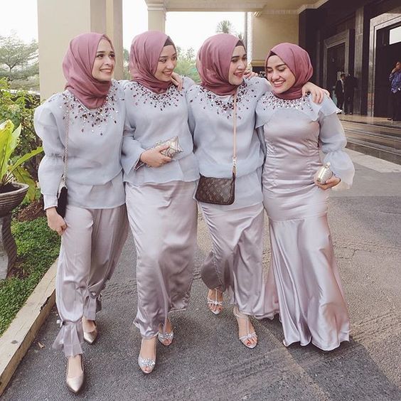 12 Inspirasi Atasan Berbahan Kain Kaca atau Organza Buat Pergi Kondangan, Spesial Untukmu yang Berhijab