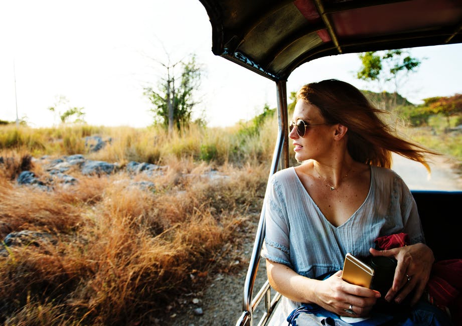 7 Barang yang Wajib Kamu Bawa Saat Travelling!