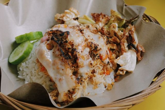 7 Resep Ayam Geprek dengan Topping. Peluang Usaha Anti Mainstream yang Mudah Dibikin