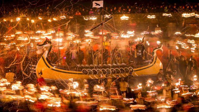 9 Festival Dunia Paling Asyik buat Gila-gilaan, Catat Waktu Gelarannya Masing-masing! 19 9 Festival Dunia Paling Asyik buat Gila-gilaan, Catat Waktu Gelarannya Masing-masing!