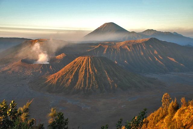 Gunungnya film 5cm nih