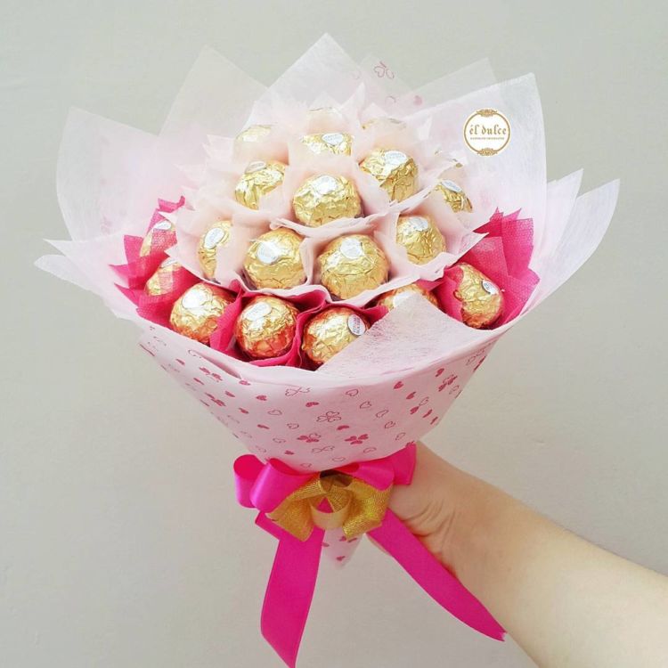 Buket-Buket Hadiah Ini Unik Banget, Dijamin yang Dikasih Nggak Bakalan Nolak!