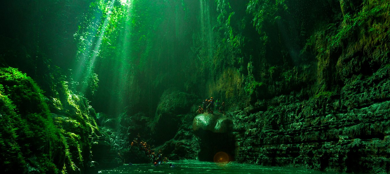 Sejarah Mengenai Green Canyon "Cukang Taneuh" Pangandaran