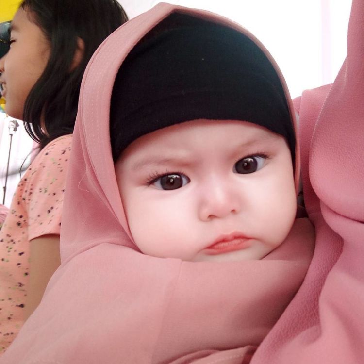 Yuk, Intip 11 Gaya Baby Naura, Selebgram Balita yang Tengah Jadi Idola!