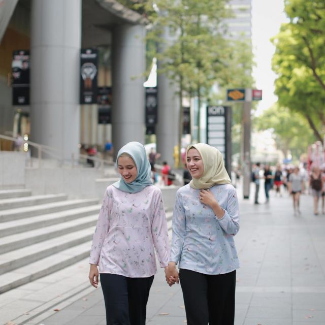 13 Ragam Tampilan Hijab Voal yang Lembut dan Anti Gerah. Simpel Tapi Cantik! 31 13 Ragam Tampilan Hijab Voal yang Lembut dan Anti Gerah. Simpel Tapi Cantik!