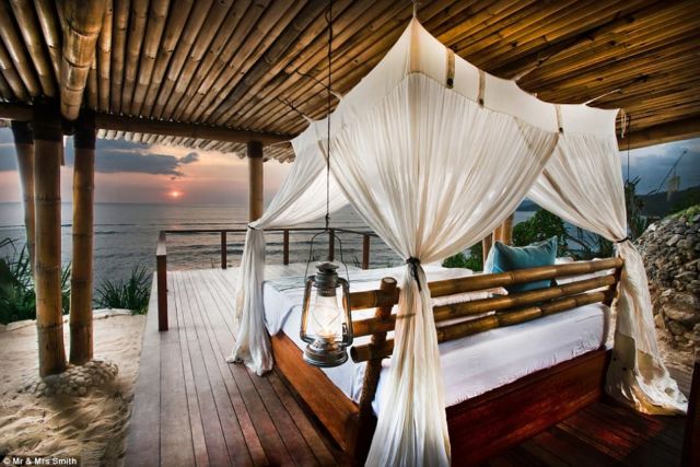 10 Kamar Hotel Terseksi di Dunia. Pilihan Terbaik Bulan Madu Romantis Berdua!