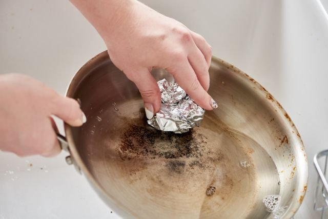 20 Fungsi Aluminium Foil dari Putihkan Gigi Hingga Perkuat Sinyal Wifi 54 20 Fungsi Aluminium Foil dari Putihkan Gigi Hingga Perkuat Sinyal Wifi