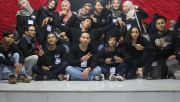 Pacaramu Baru Selesai KKN Namun Masih Lengket di Pelukanmu? Bungkus, Langsung Kenalkan Kepada Kedua Orang Tuamu!